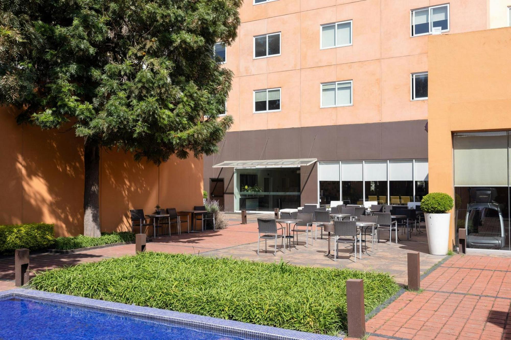 Courtyard Toluca Tollocan Экстерьер фото
