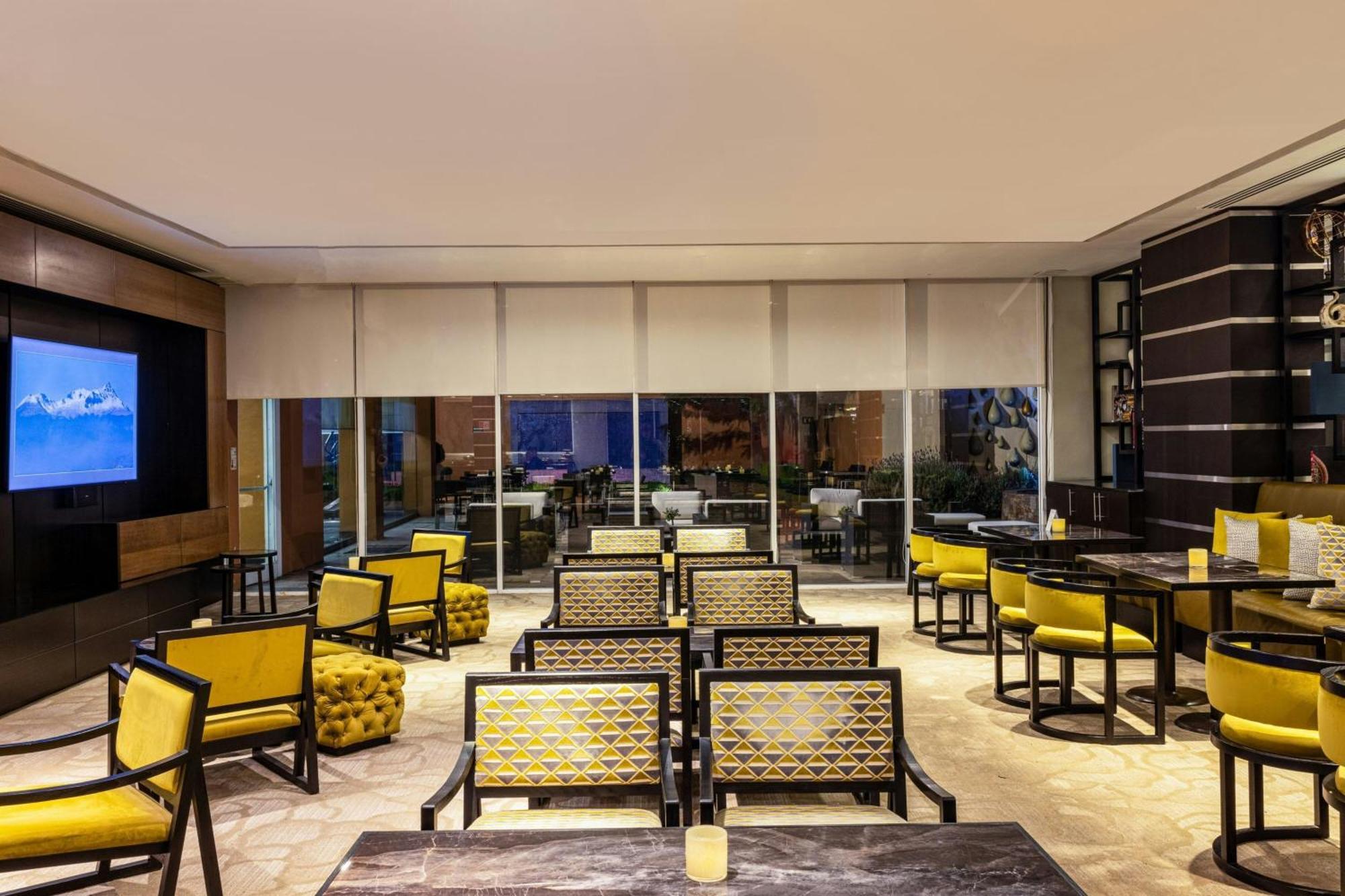 Courtyard Toluca Tollocan Экстерьер фото