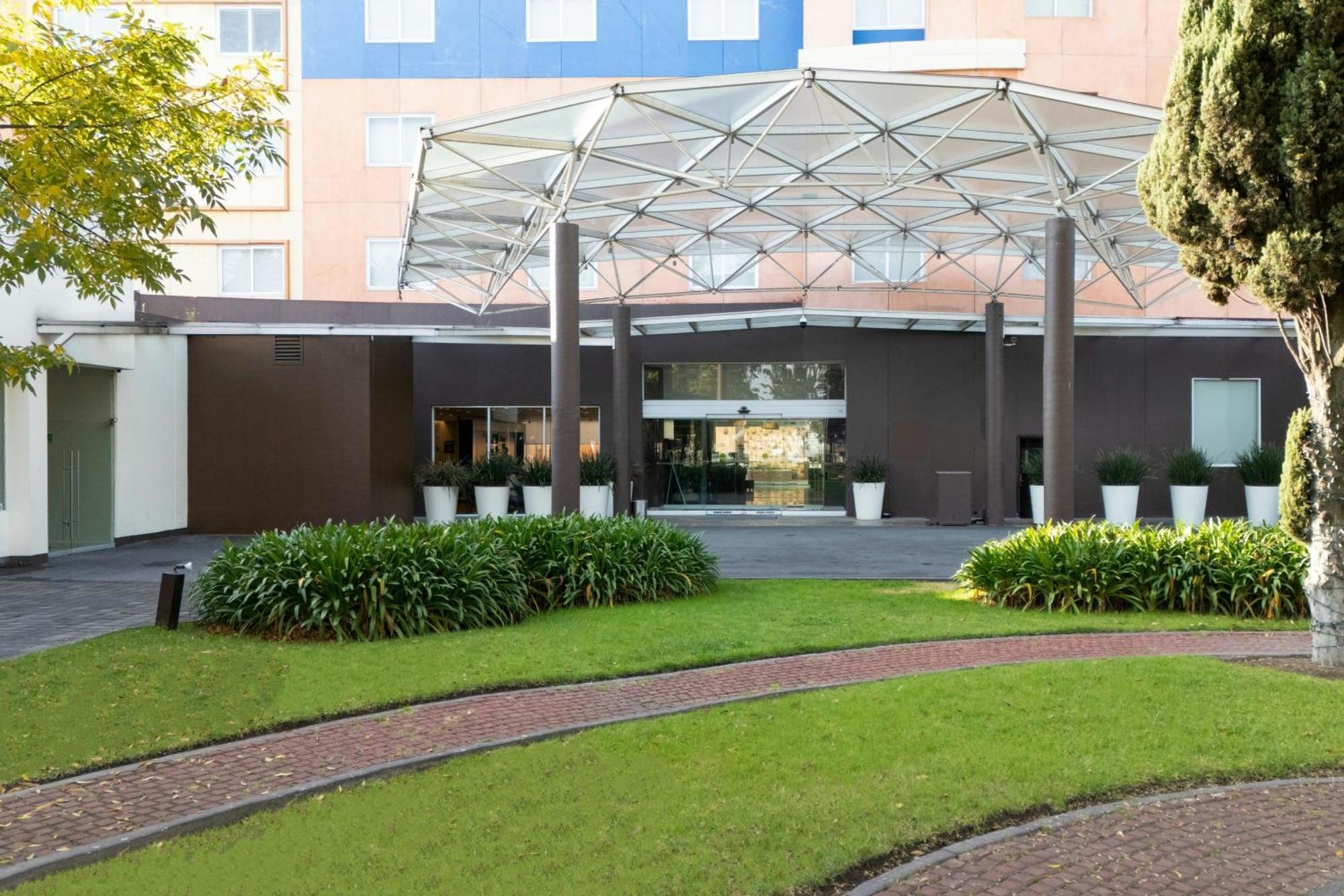 Courtyard Toluca Tollocan Экстерьер фото