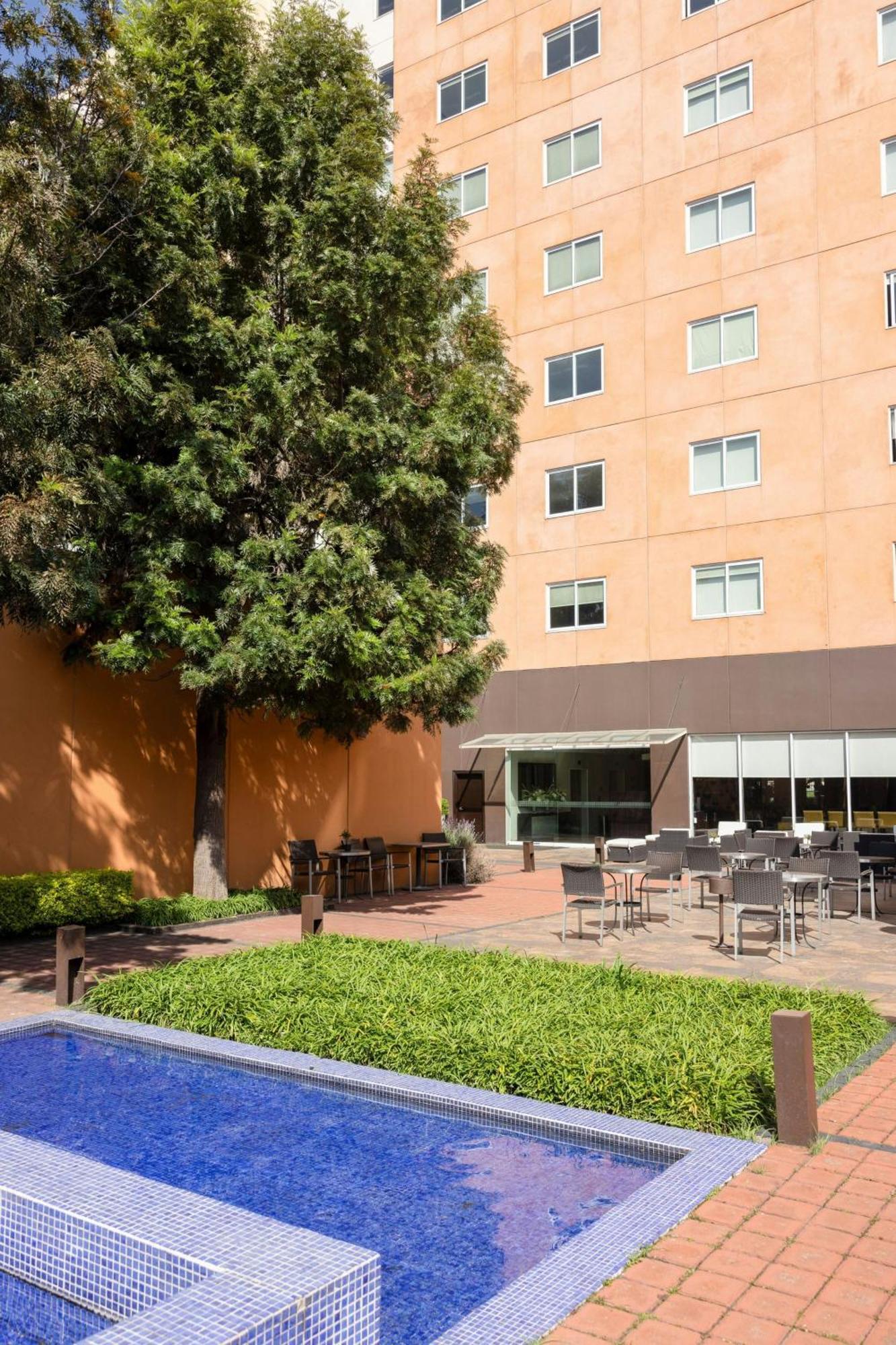 Courtyard Toluca Tollocan Экстерьер фото